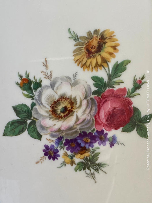 Rosenthal Kronach Germany, floral ceramic plate with the golden rim from the 1930s, offered for sale by TOMs FLOWer CLUB