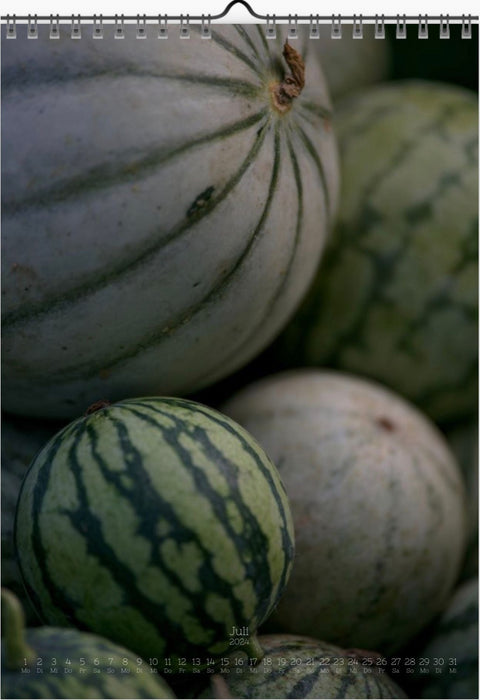 Tomas Rodak, Calendar 2024, Wandkalender, Kalendar, New year, neues Jahr, Neujahr, navy rock, Kalendar, Vegetarisch, vegetarian, for sale by TOMs FLOWer CLUB.