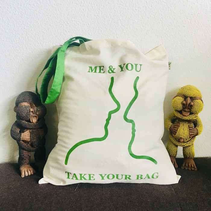 ME & YOU - beige bag with green handle - 38 x 42 cm