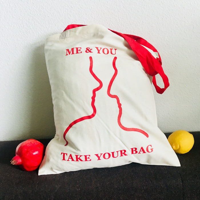 ME & YOU - beige bag with red handle - 38 x 42 cm