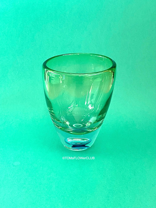 Swedish design glas vase in gras green with cobalt blue bubble for sale by TOMs FLOWer CLUB.