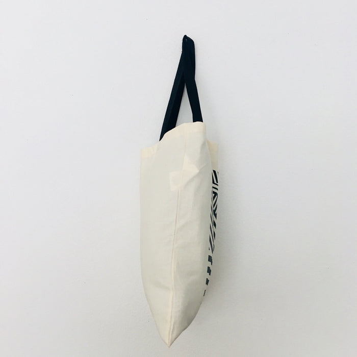 LINEAR - beige bag with black handle - 38 x 42 cm